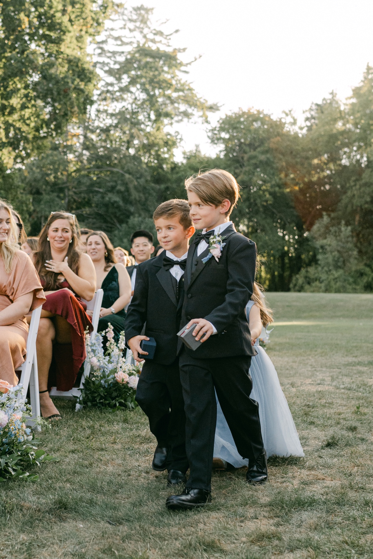 cute ring bearer photo ideas