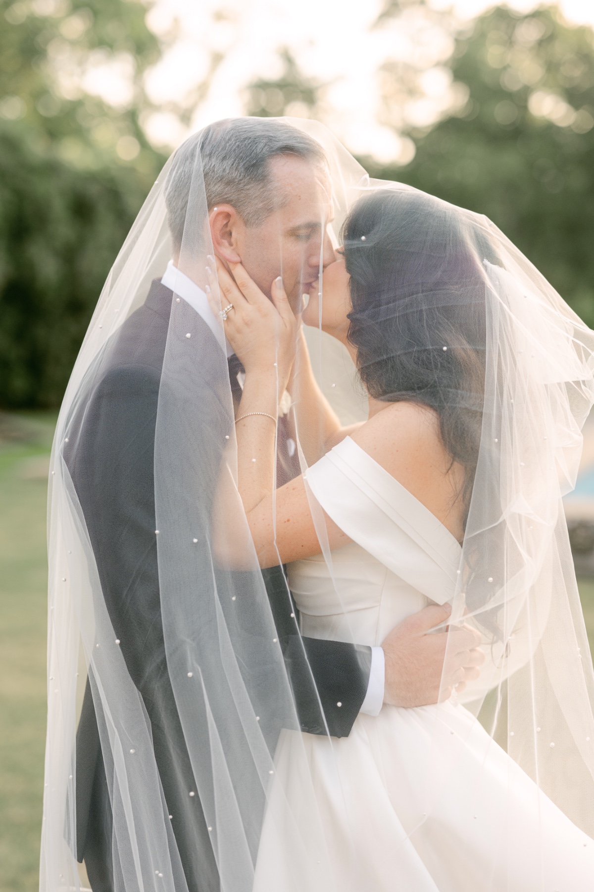 alison-mae-cuneo-mansion-wedding-photography-18