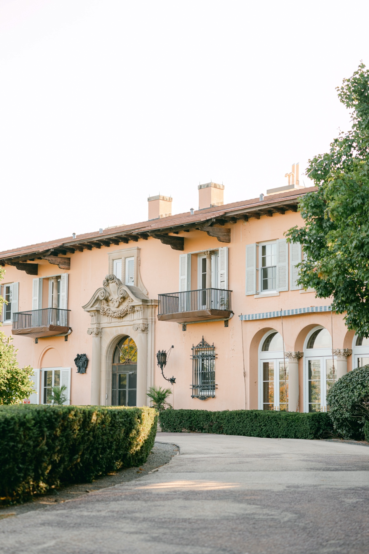 alison-mae-cuneo-mansion-wedding-photography-45