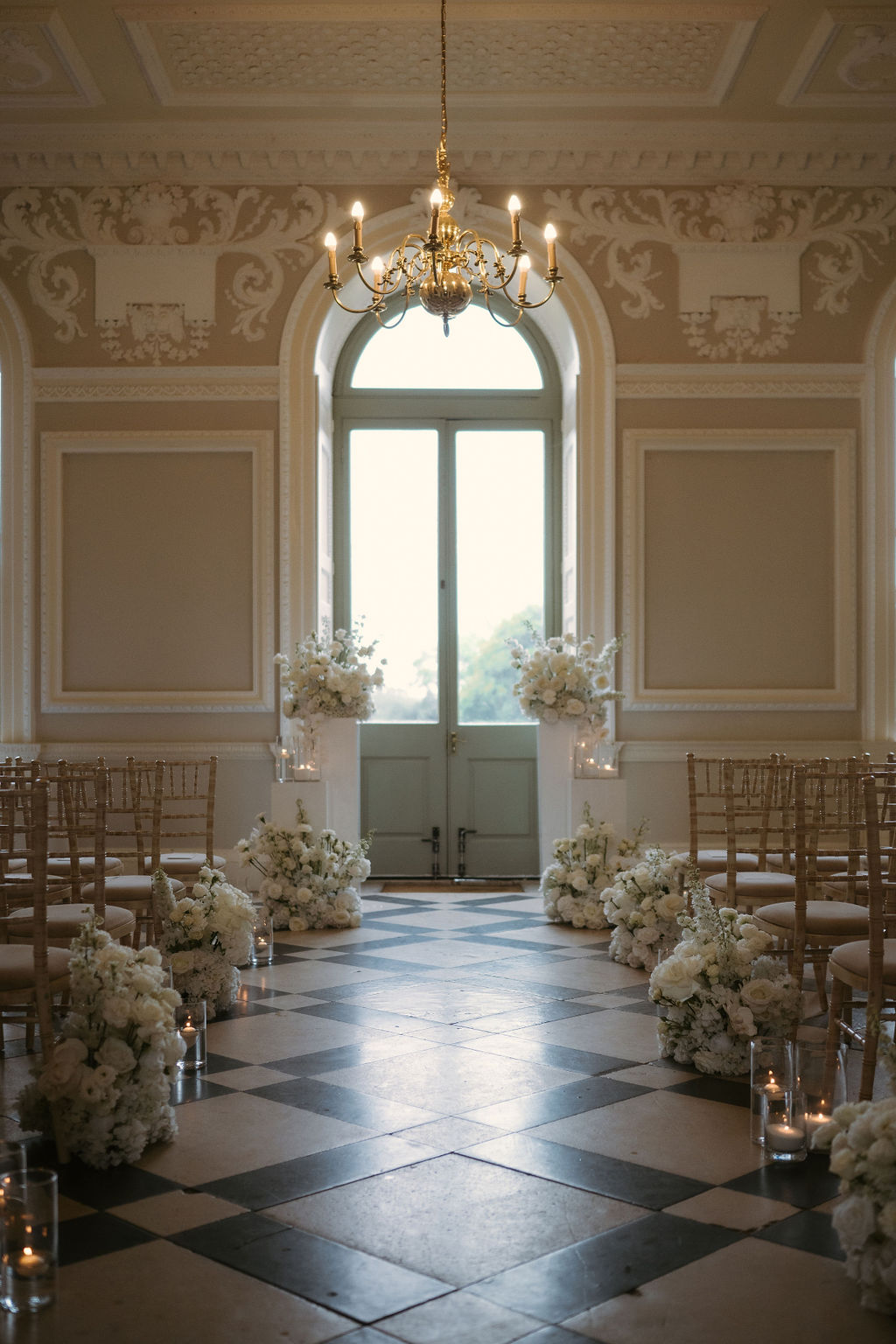 white and light blue hydrangea arrangements
