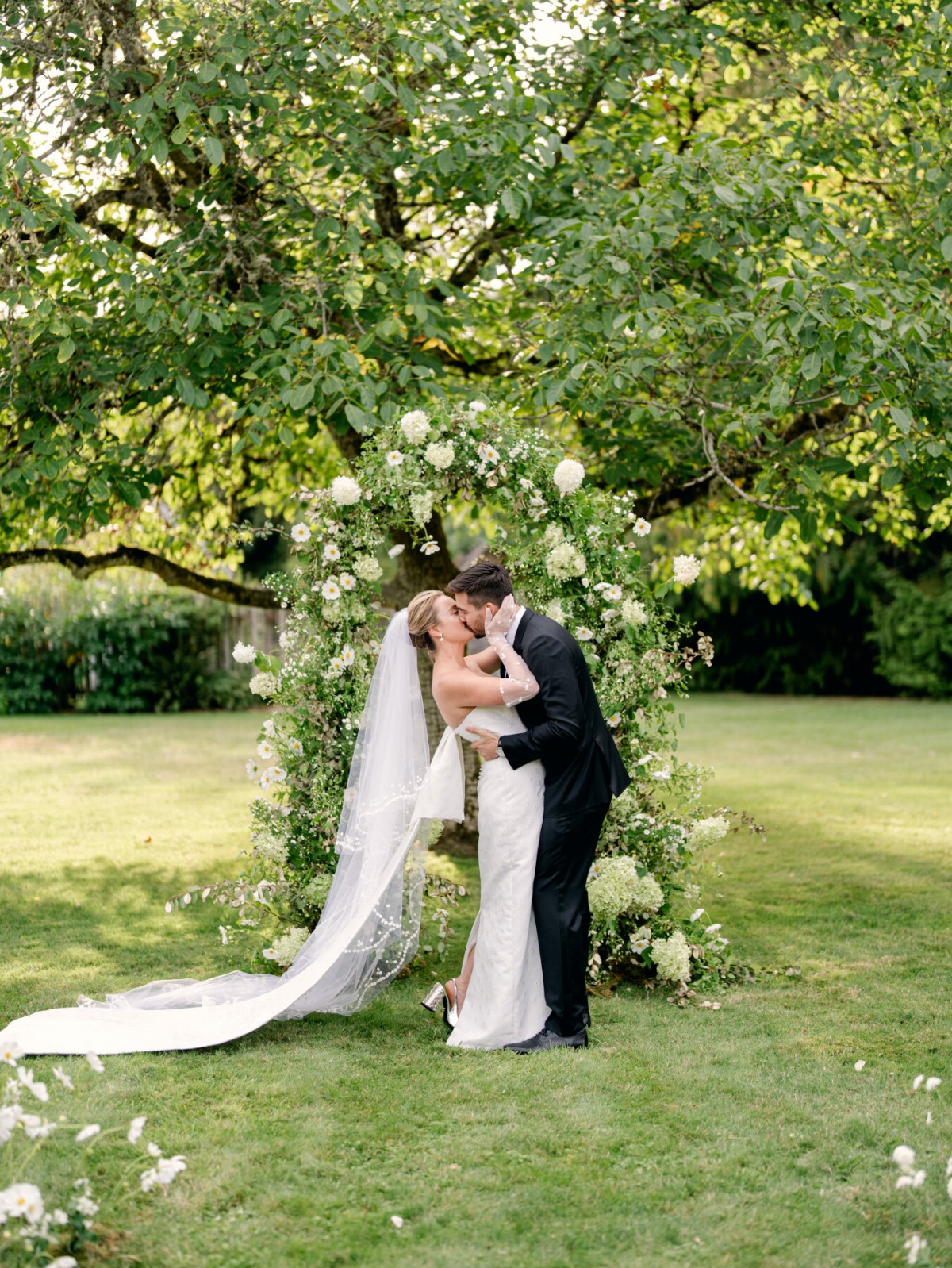 wedding dress with bow 