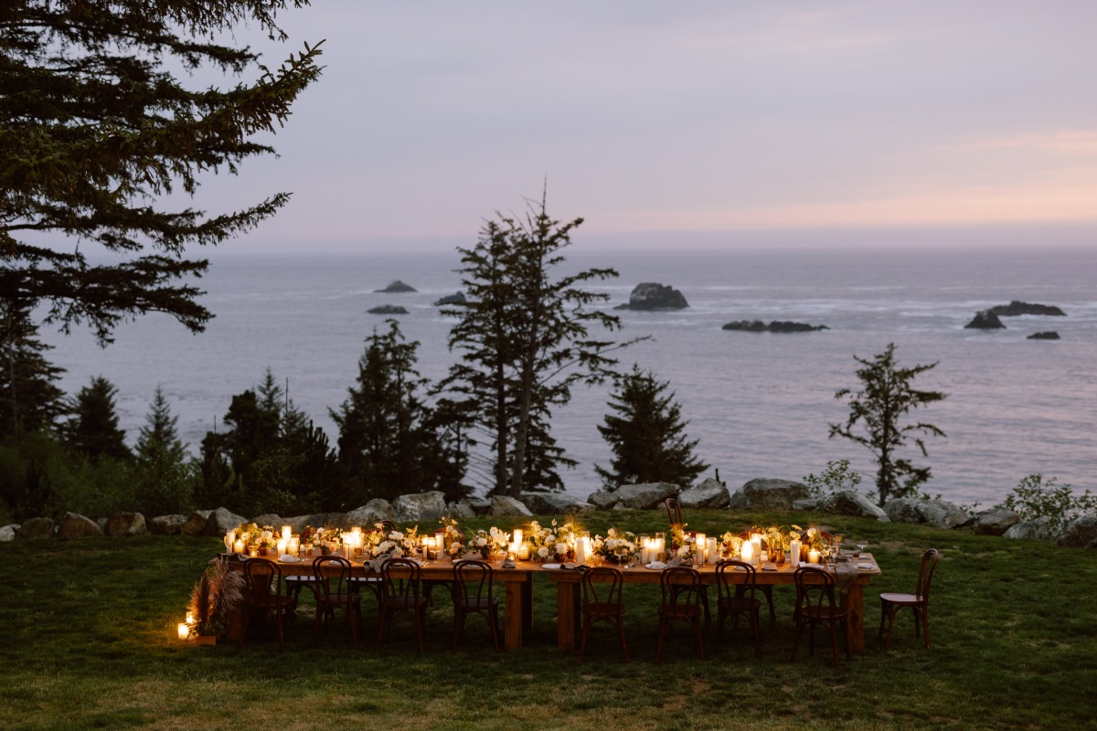 reception dinner by candlelight