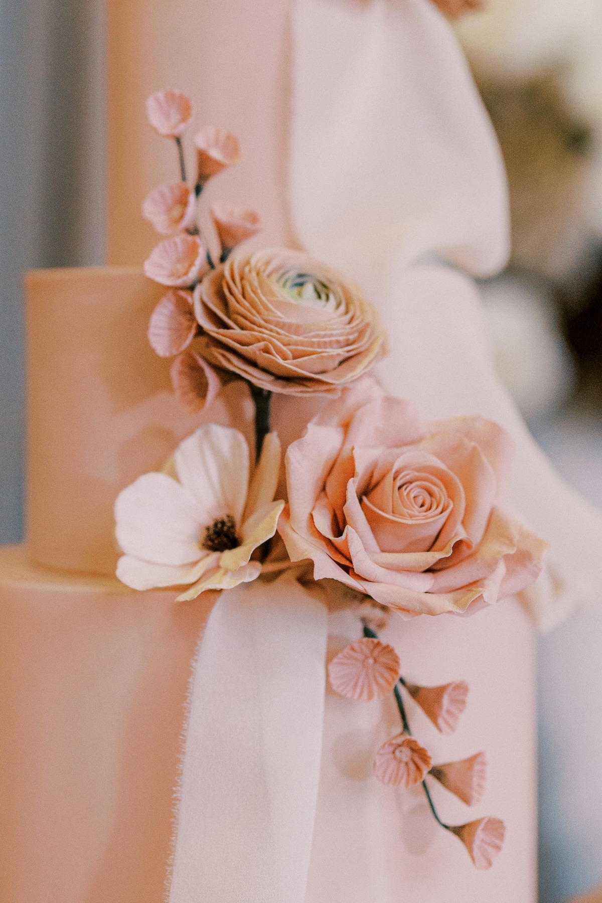 pink floral wedding cake