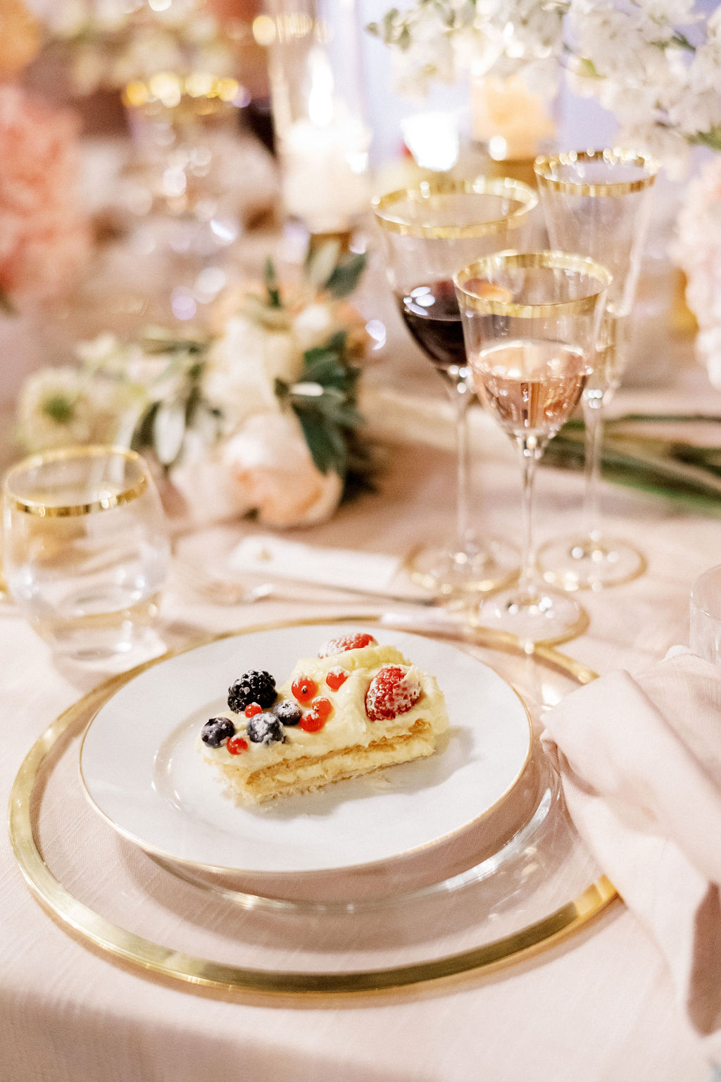 italian wedding cake slice