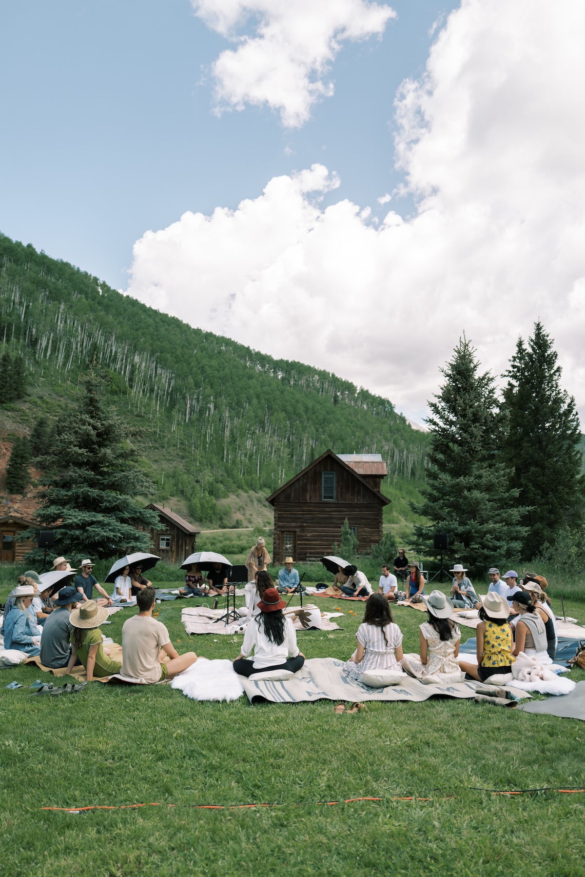 emily-jesse-wedding-dunton-2024-heidi_chowen-0781