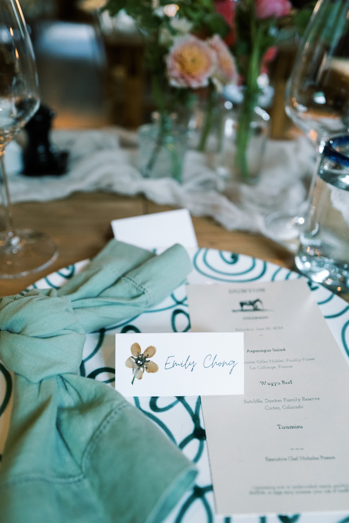 green wedding table ideas
