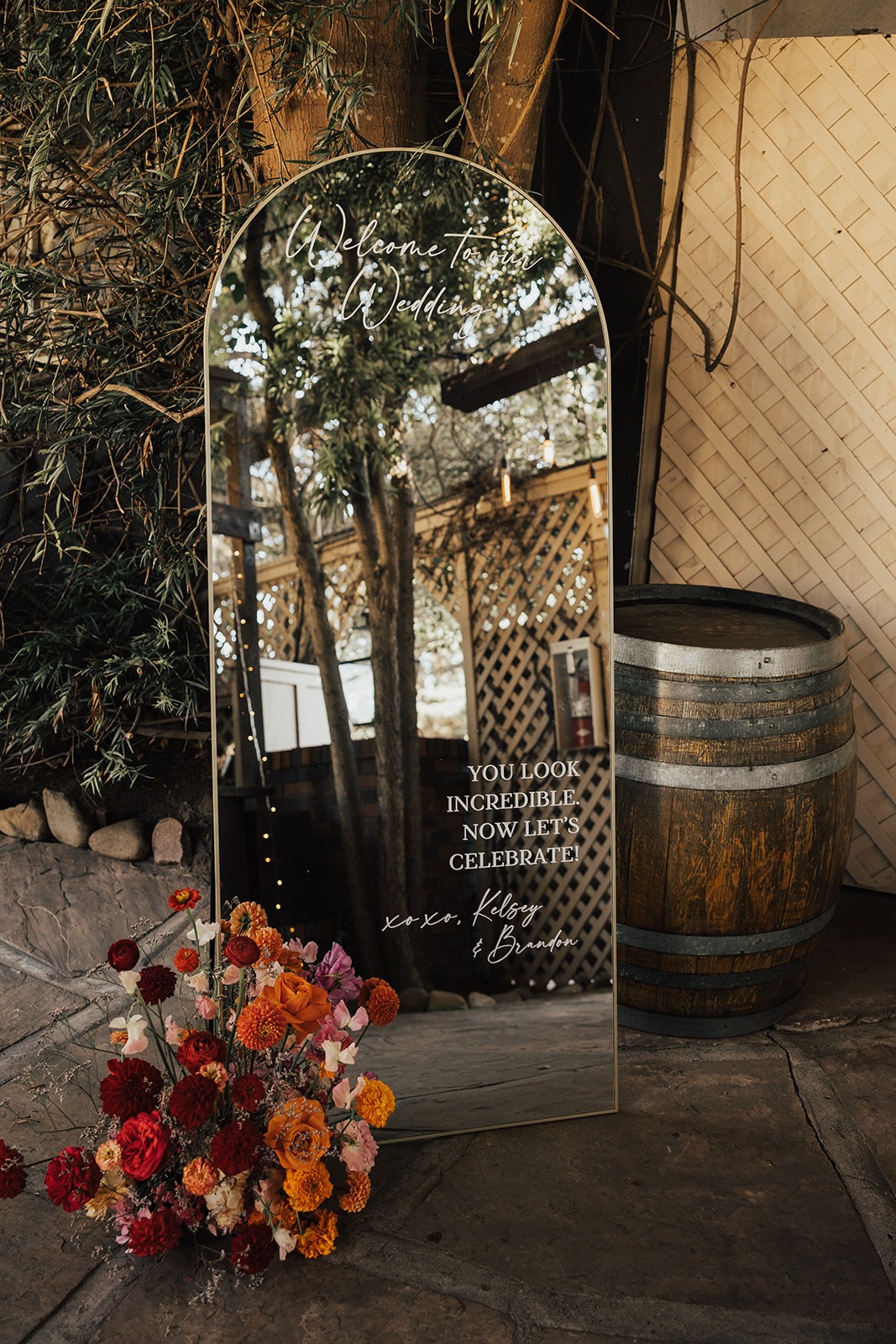 mirrored wedding sign ideas