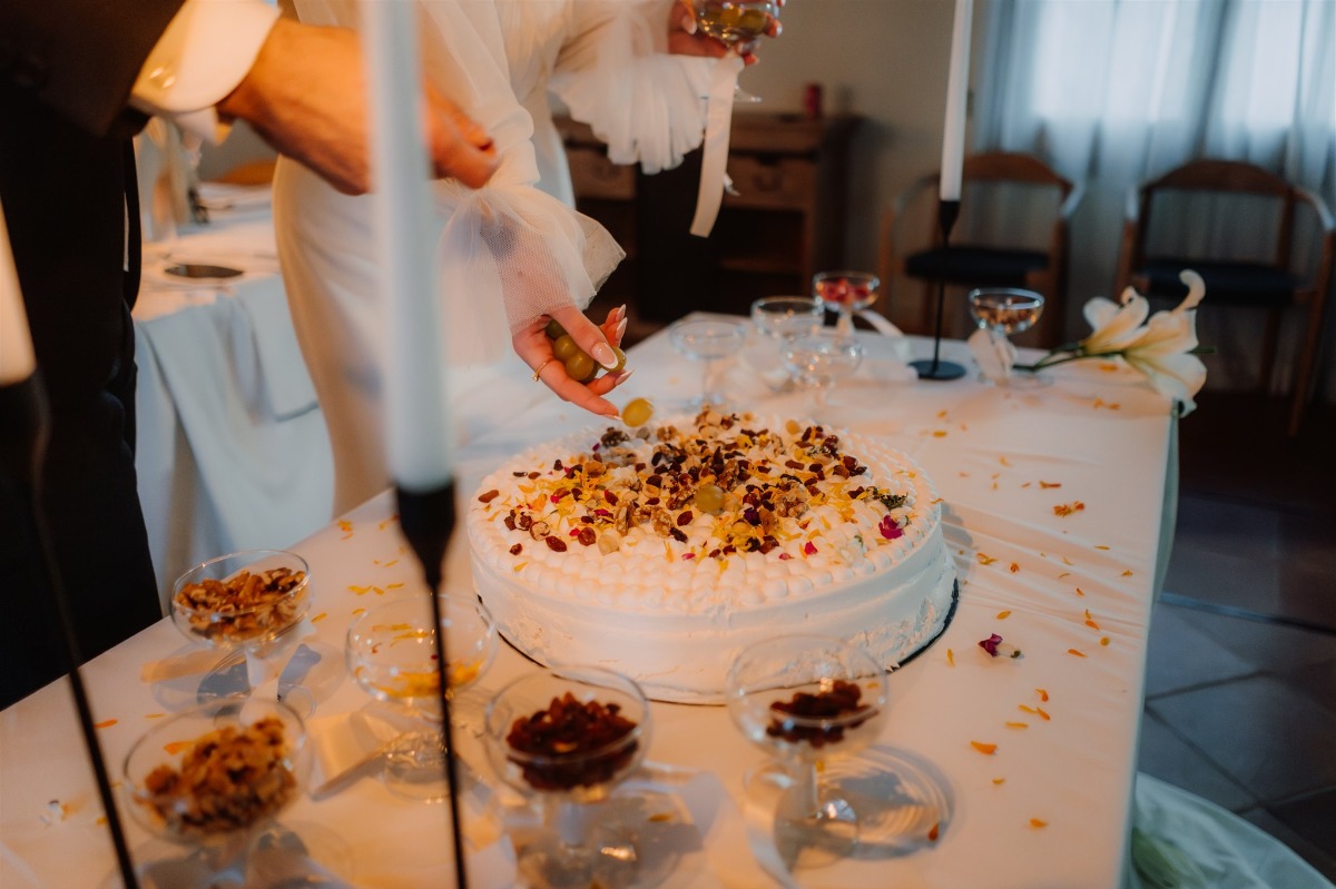 whipped cream wedding cake ideas