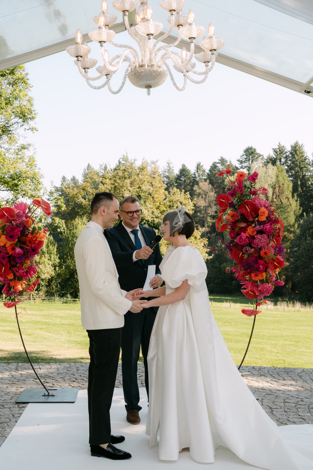 asymmetrical half floral arch
