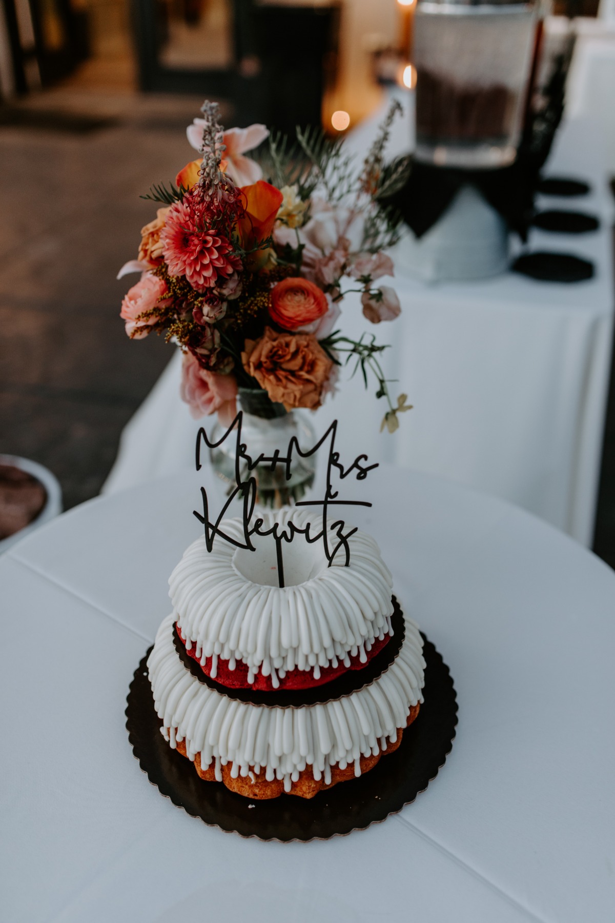 nothing bundt cake wedding cake
