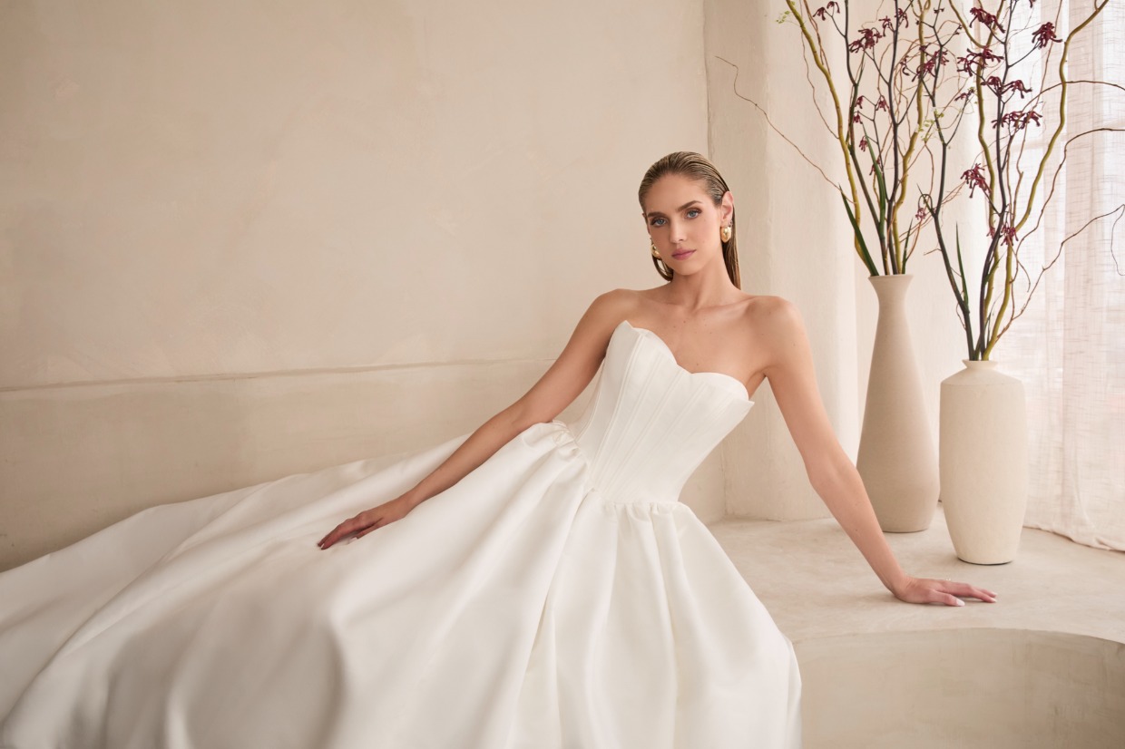 modern corset wedding dress by casablanca bridal