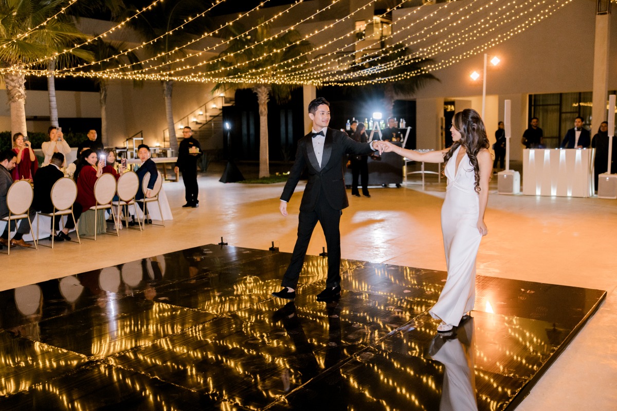 black mirrored dance floor for wedding