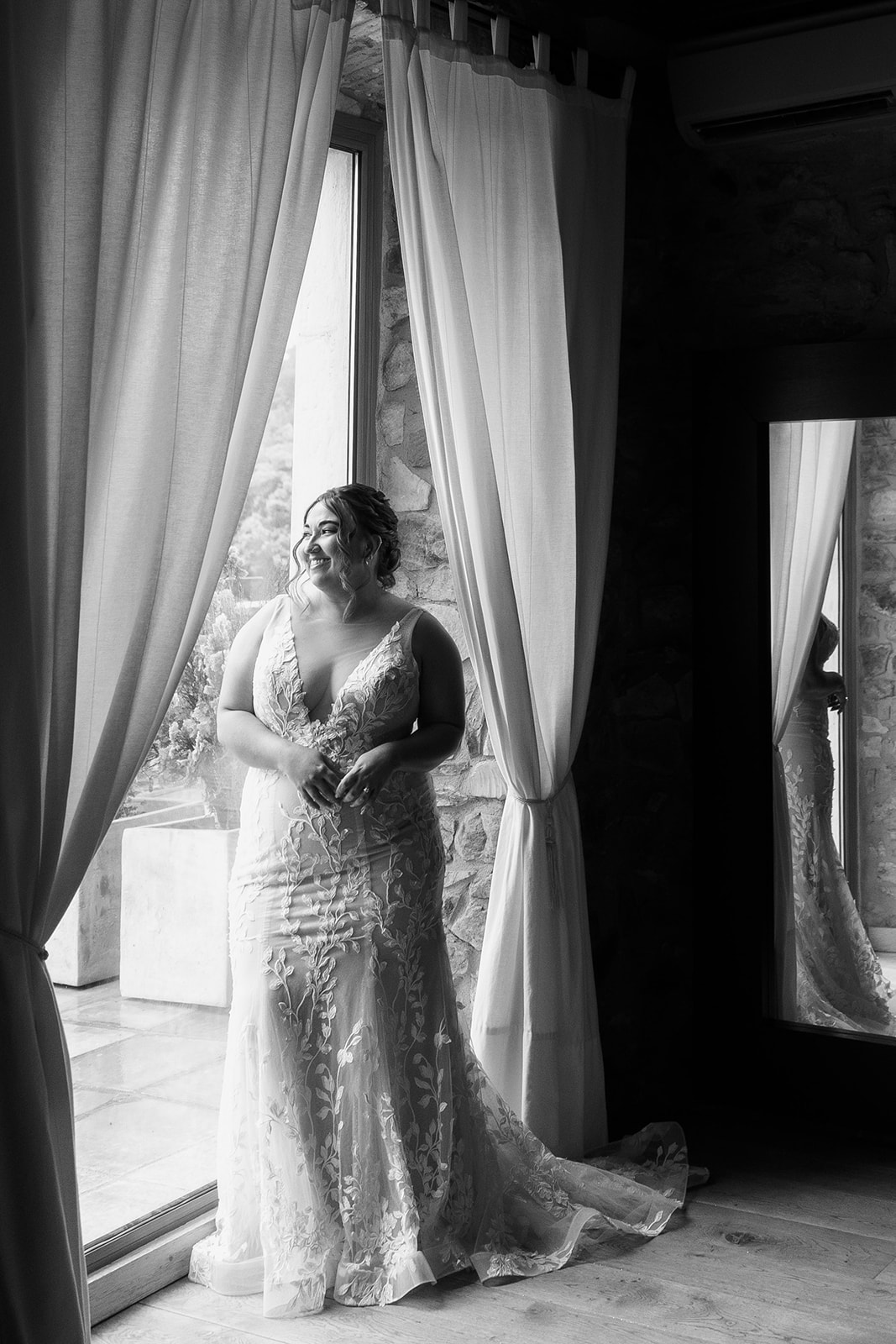 rachel-mike-rachel-getting-ready-111