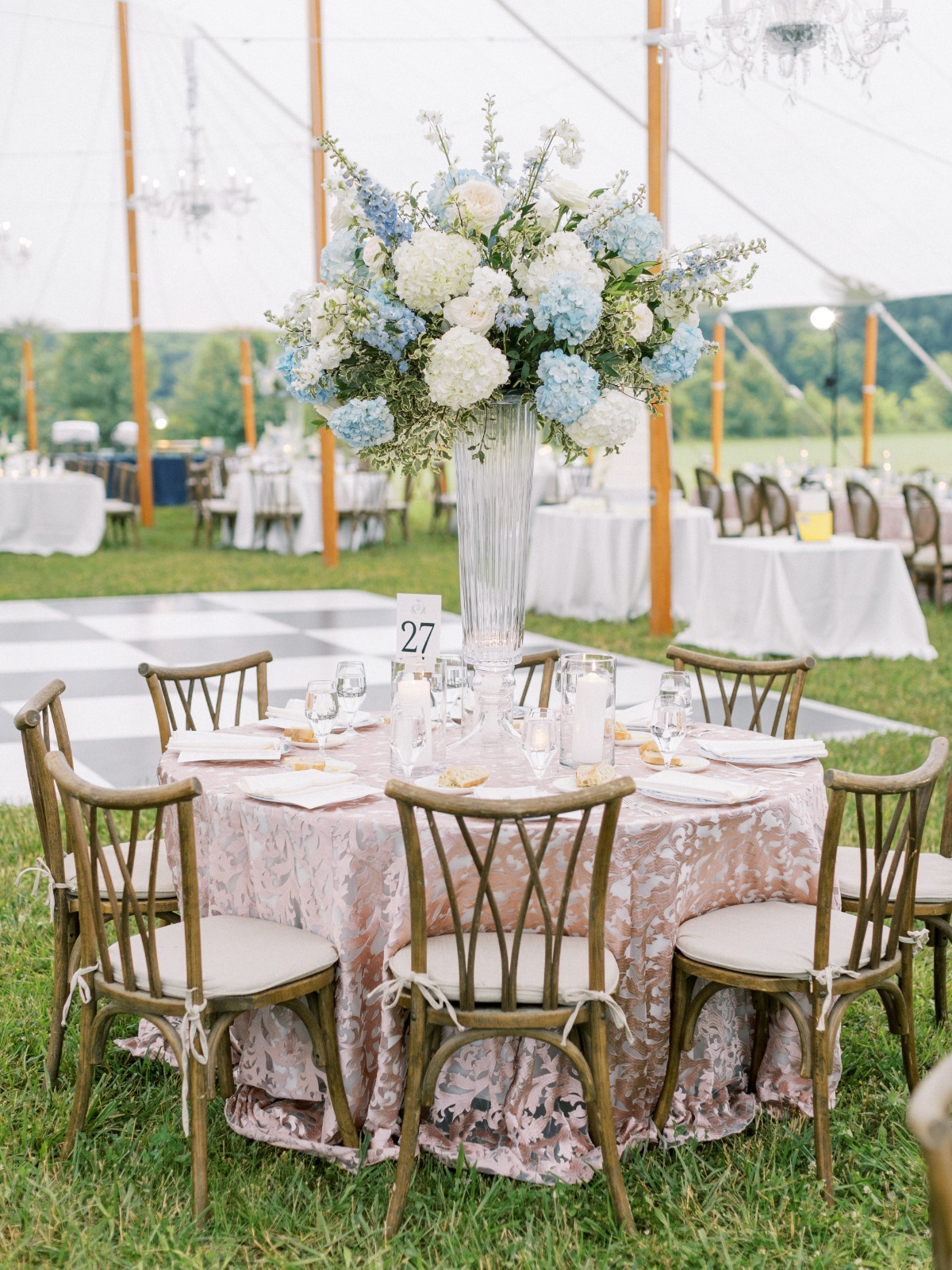 simple blue and white wedding ideas