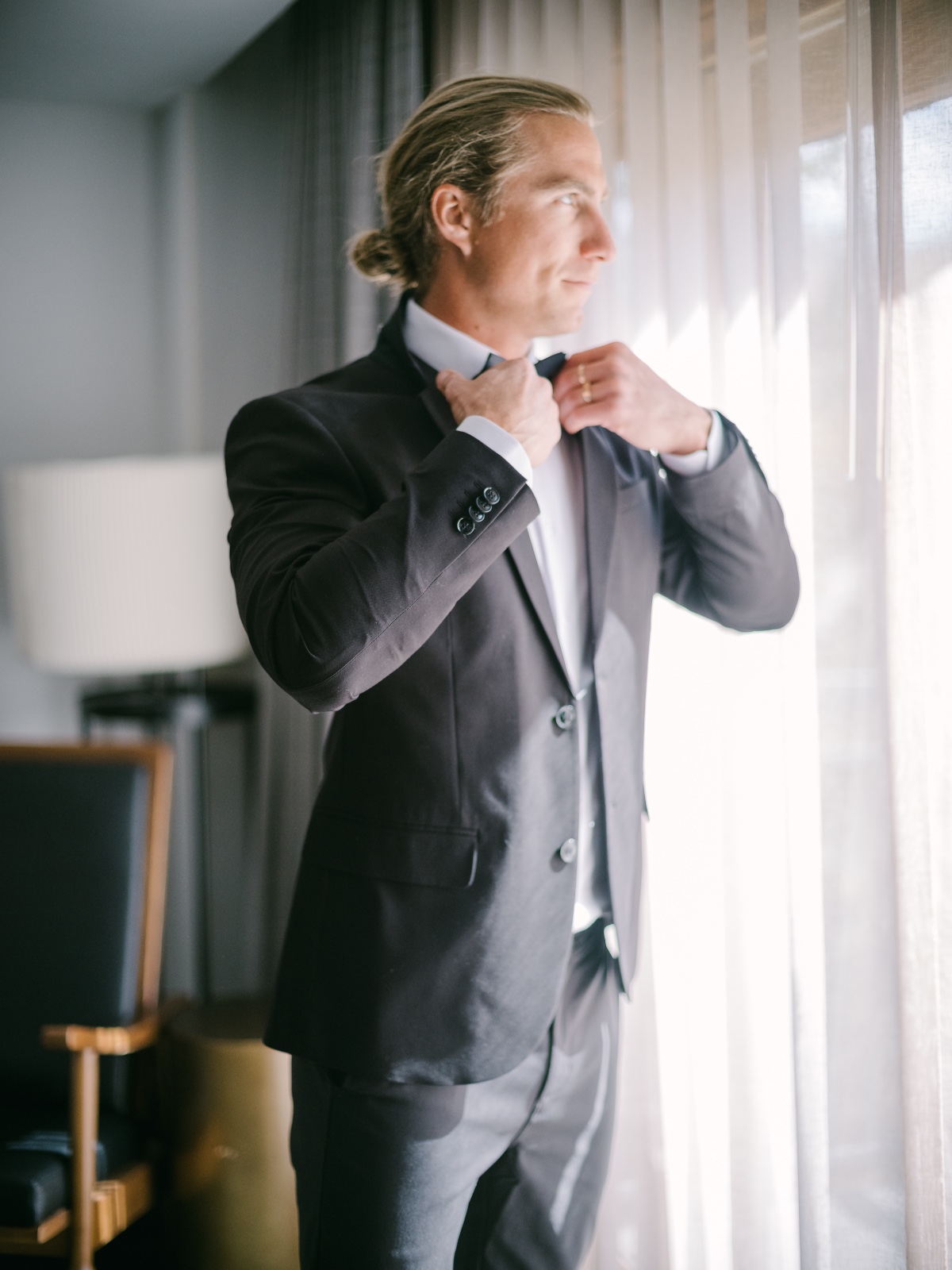 groom portrait ideas