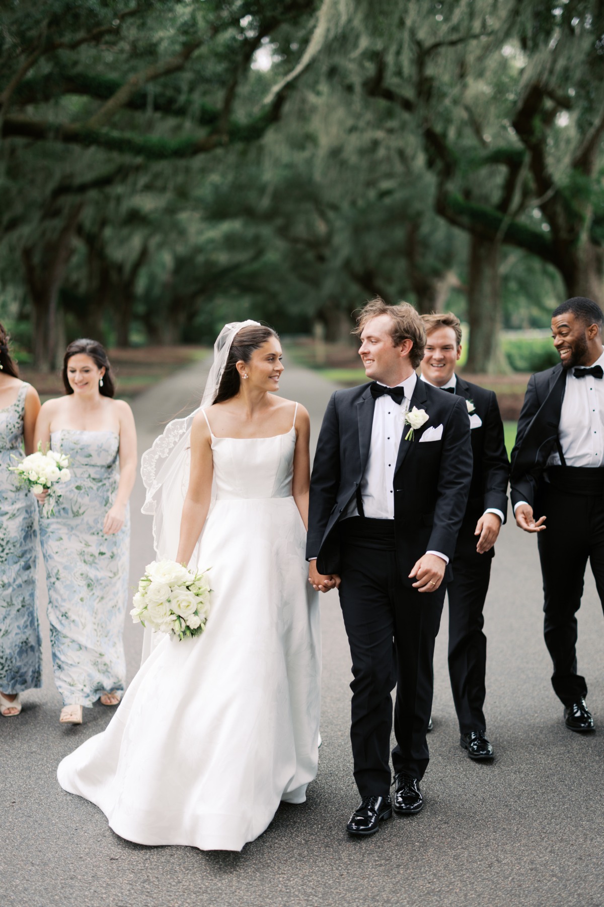 blue and white wedding ideas
