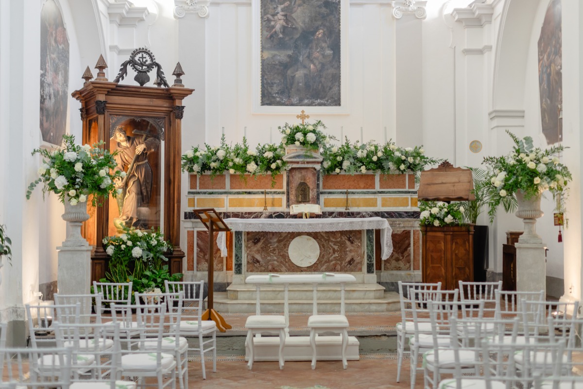 Italian church wedding 