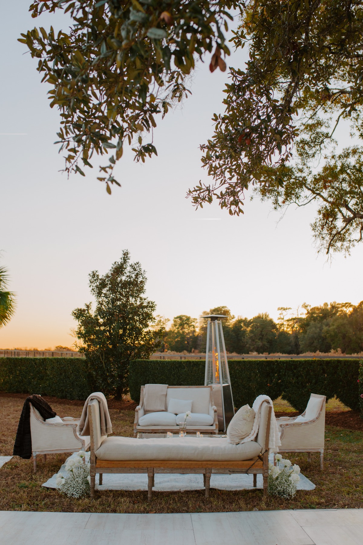 outdoor lounge for wedding