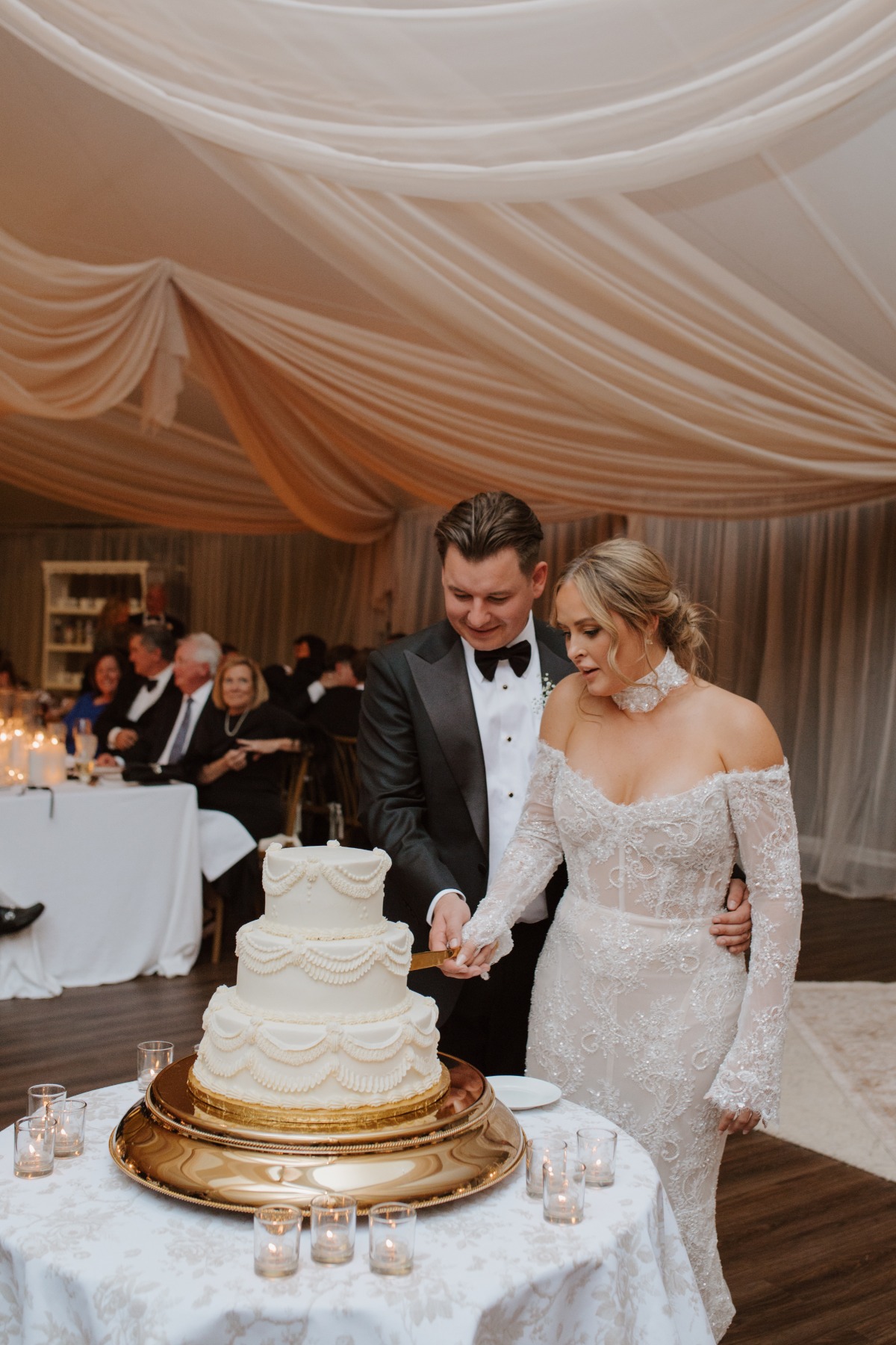 vintage inspired wedding cake
