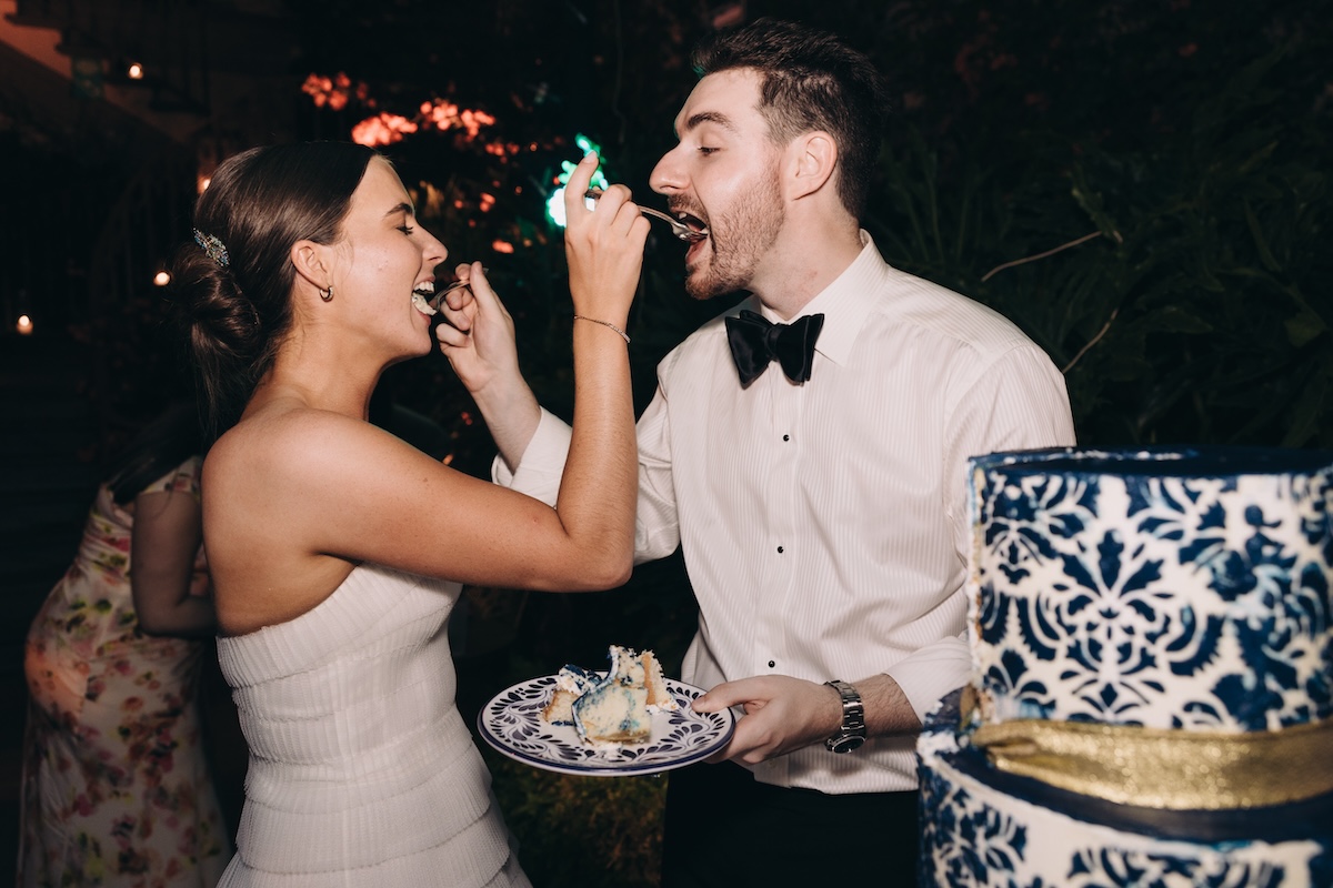cake cutting photo ideas