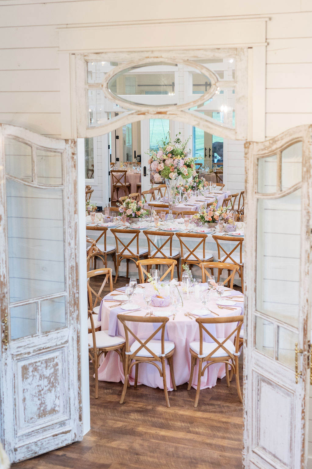 farmhouse wedding reception ideas