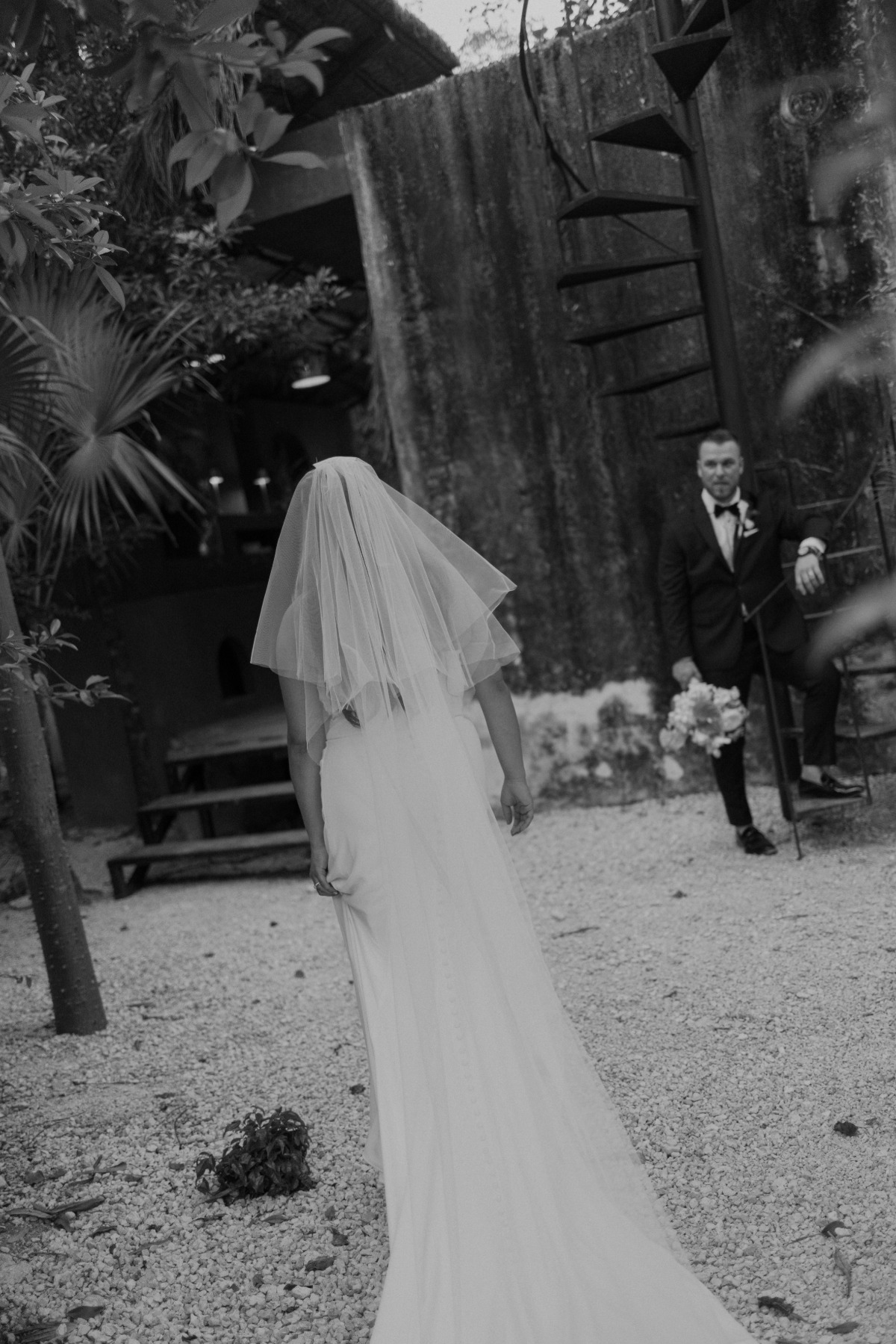 candid wedding photography
