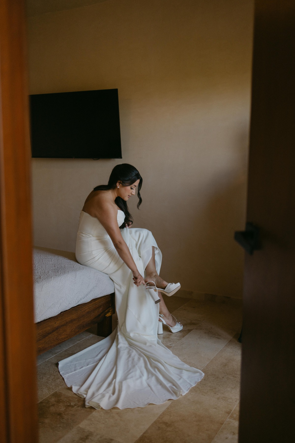 bride getting ready ideas