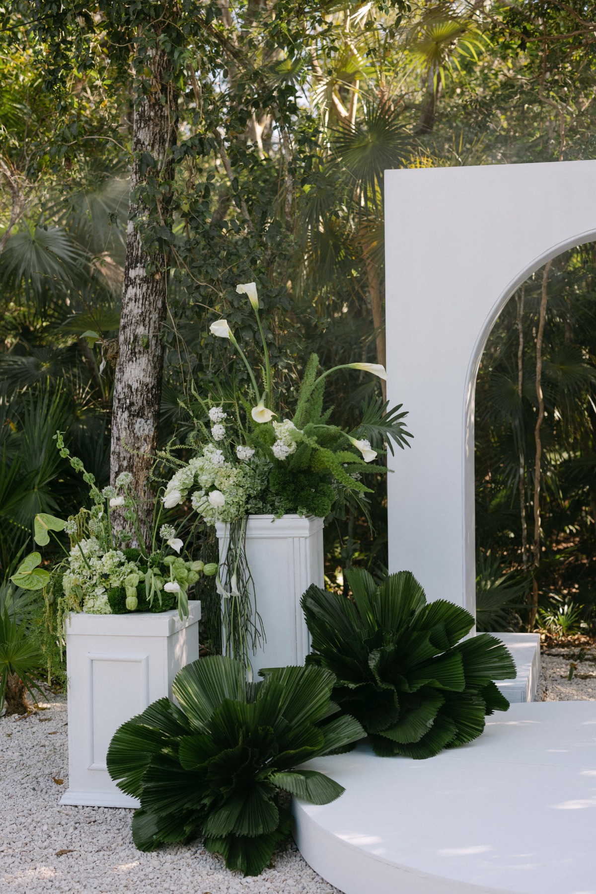 tropical wedding flowers