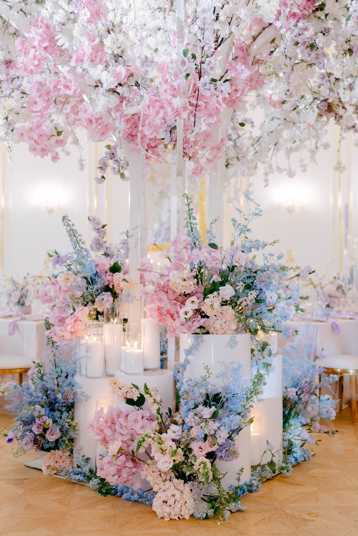 pastel wedding flowers