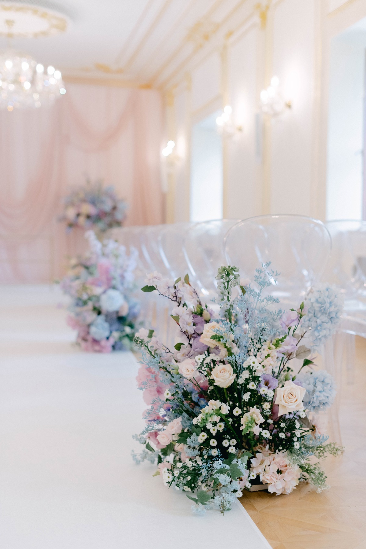pastel wedding flowers for aisle