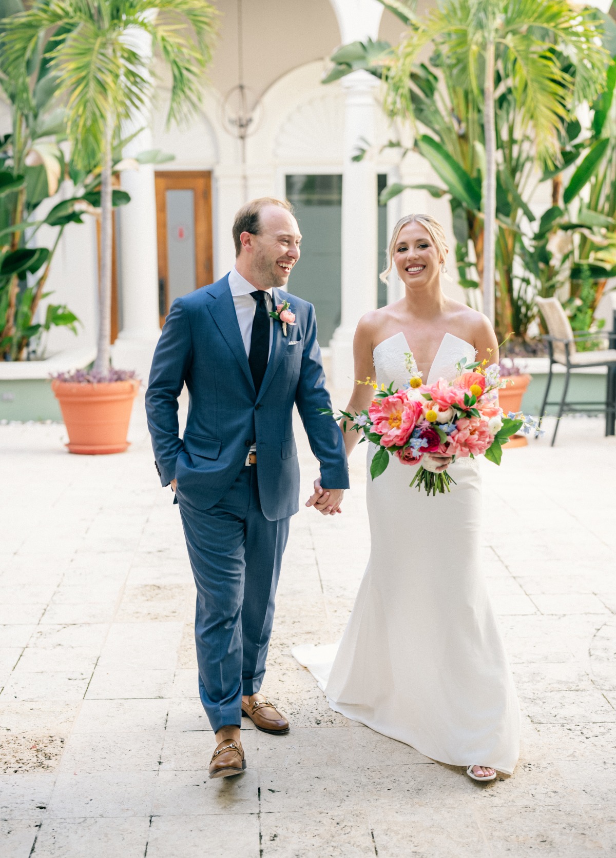 bright wedding bouquet ideas