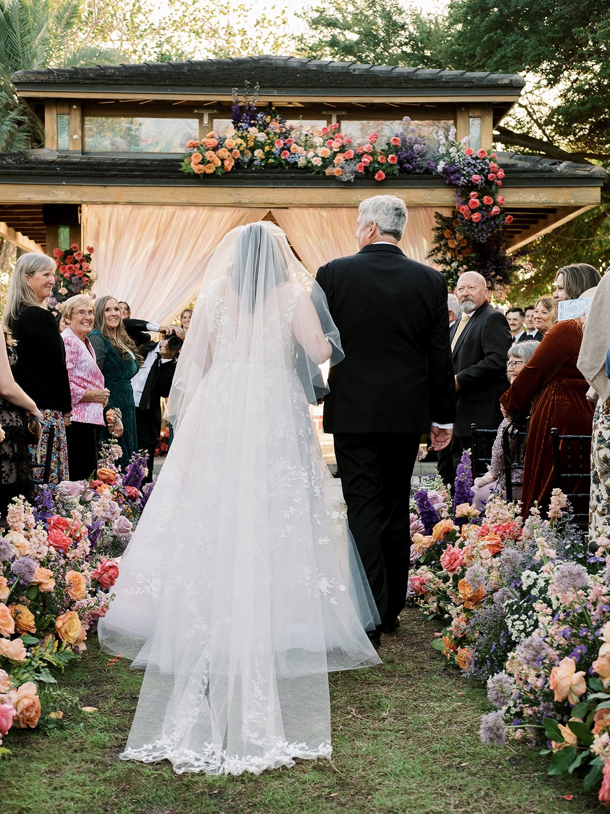 lace trimmed veil