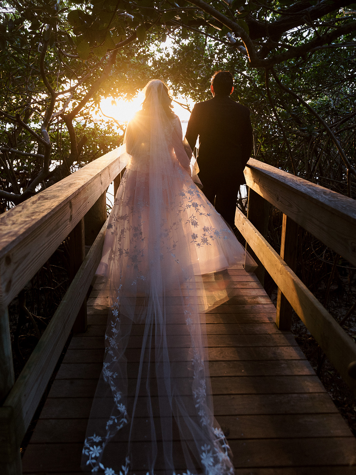 golden hour wedding portraits