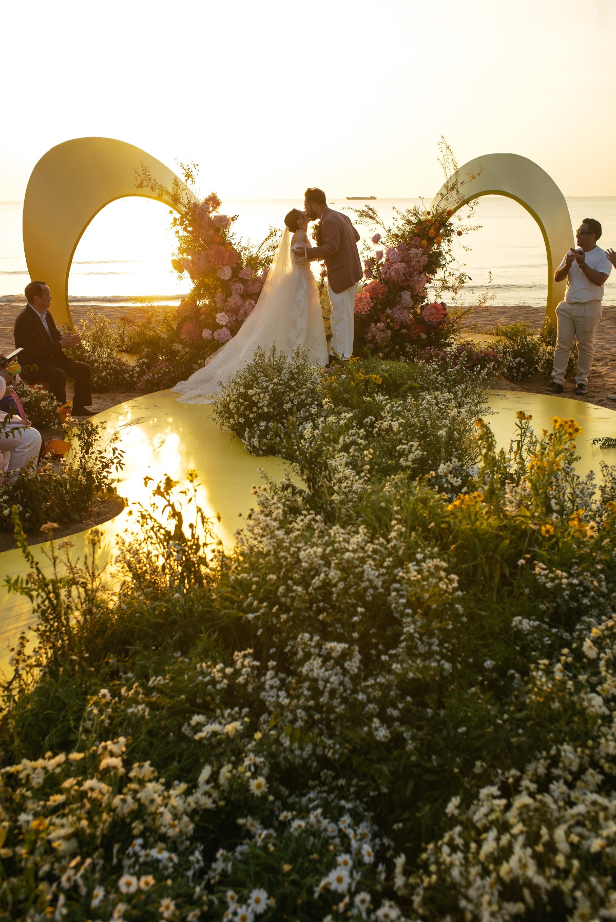 yellow wedding ideas