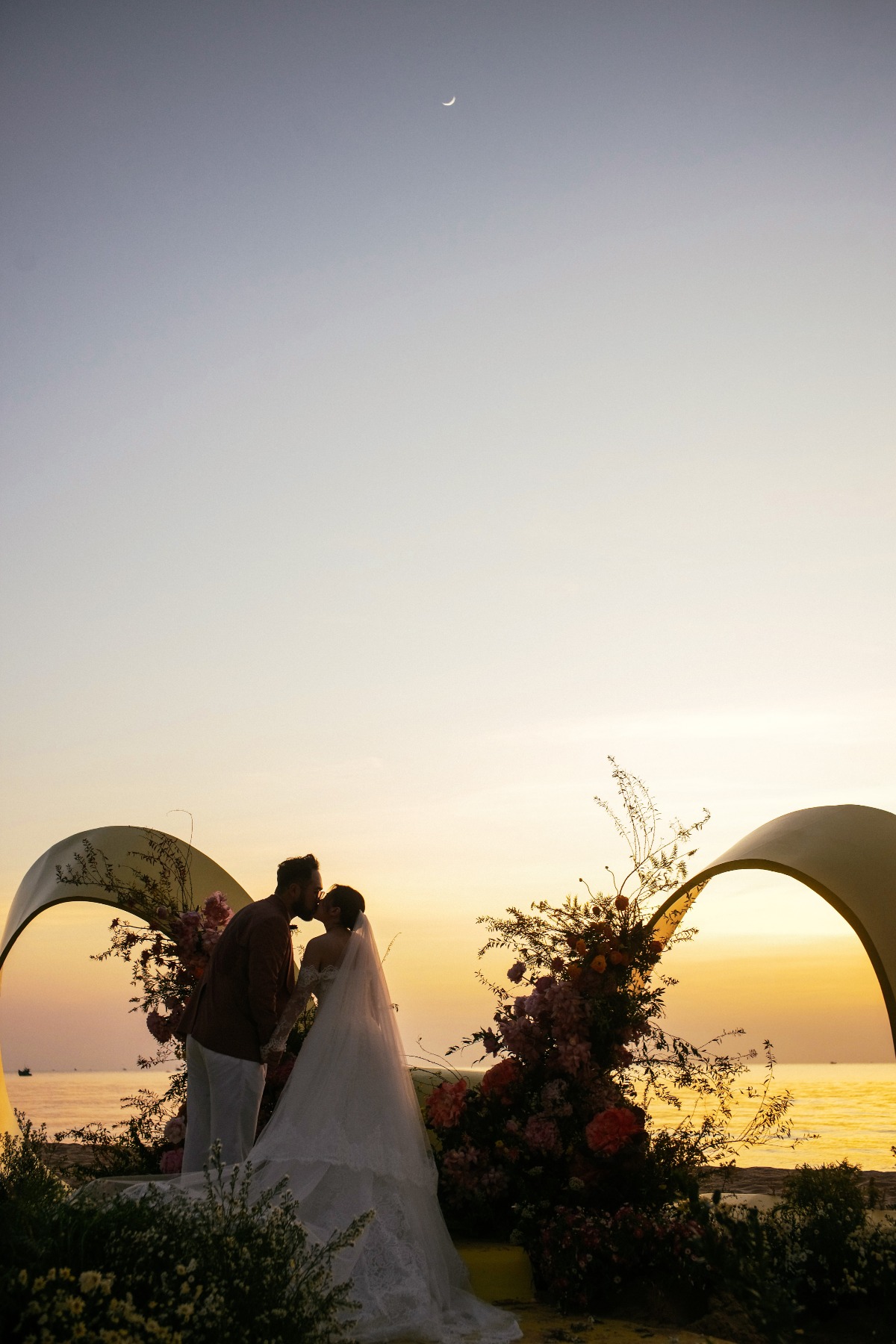 beach wedding photo ideas
