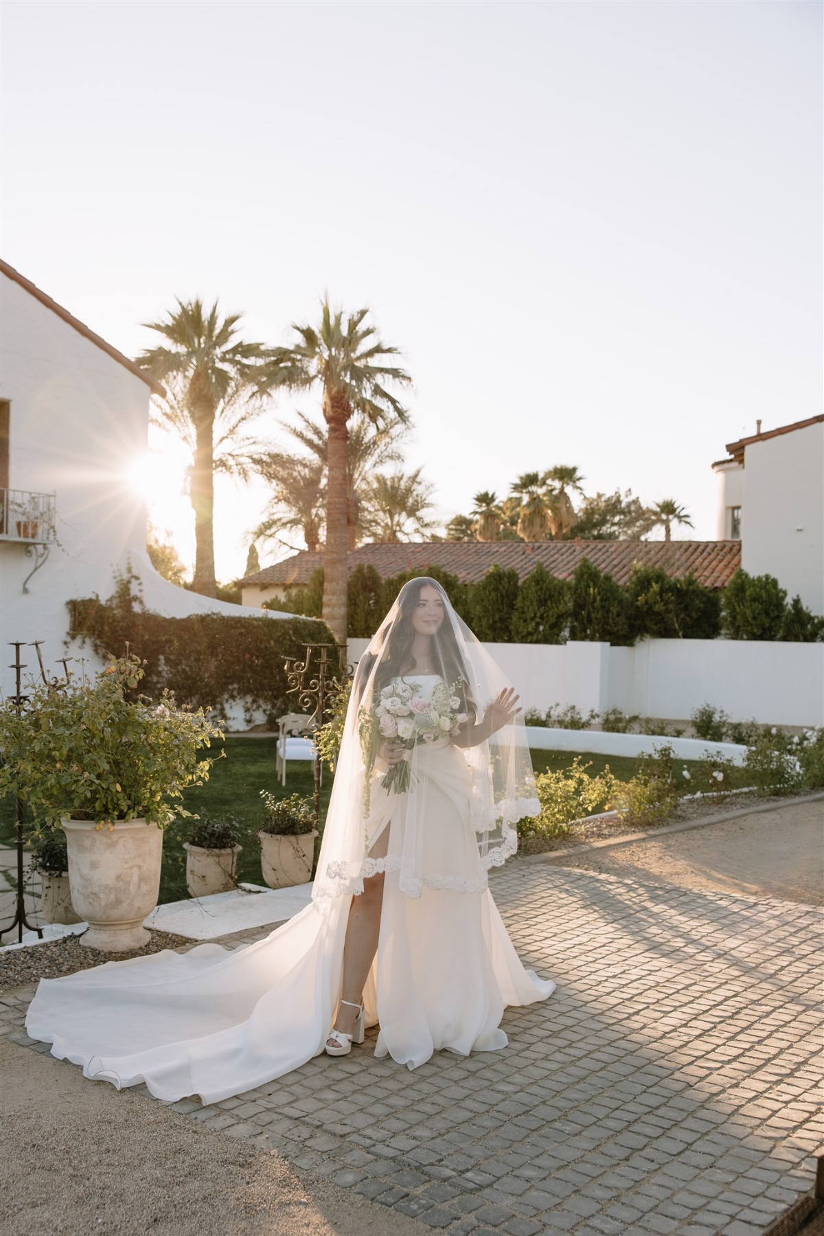lace-trimmed wedding veil