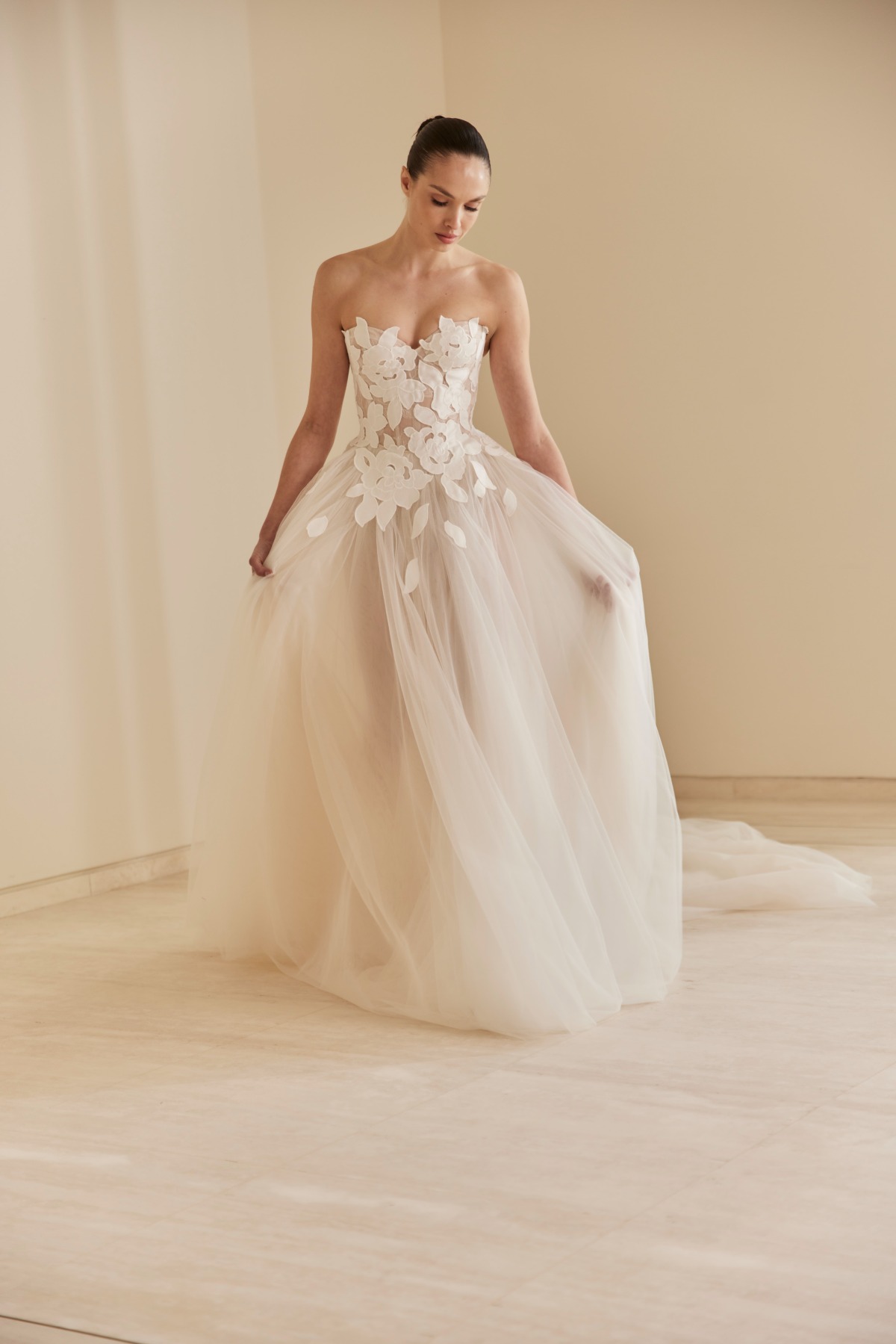 jaida-ss2026-mirazwillinger-far-beyond-2
