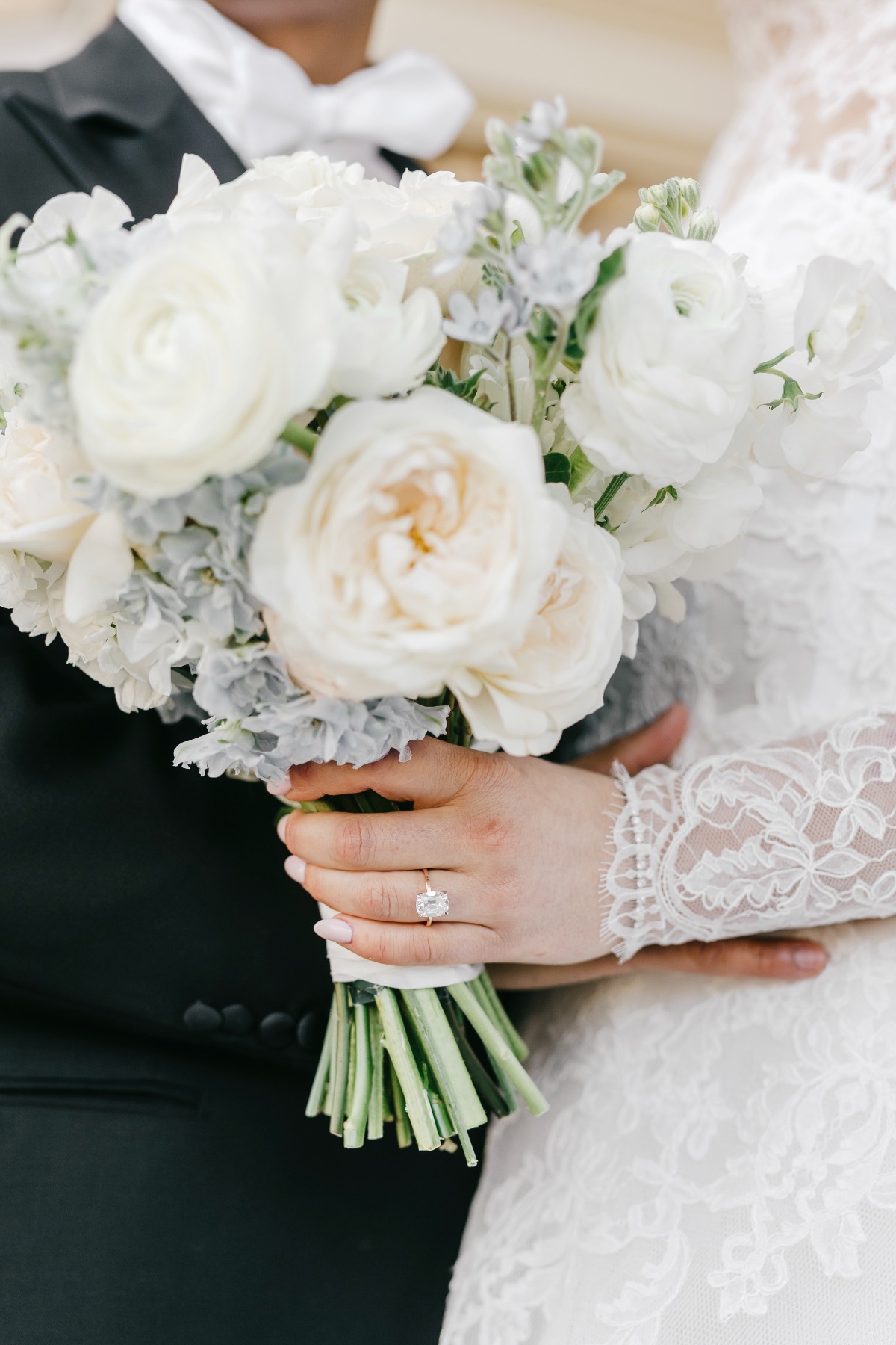 white and blue bridal bouquet