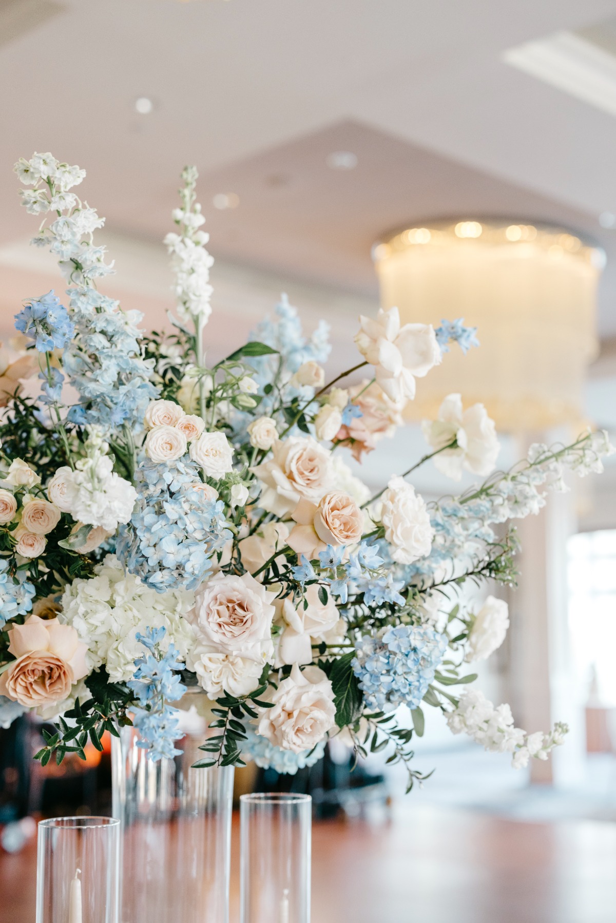 blue and peach wedding centerpieces