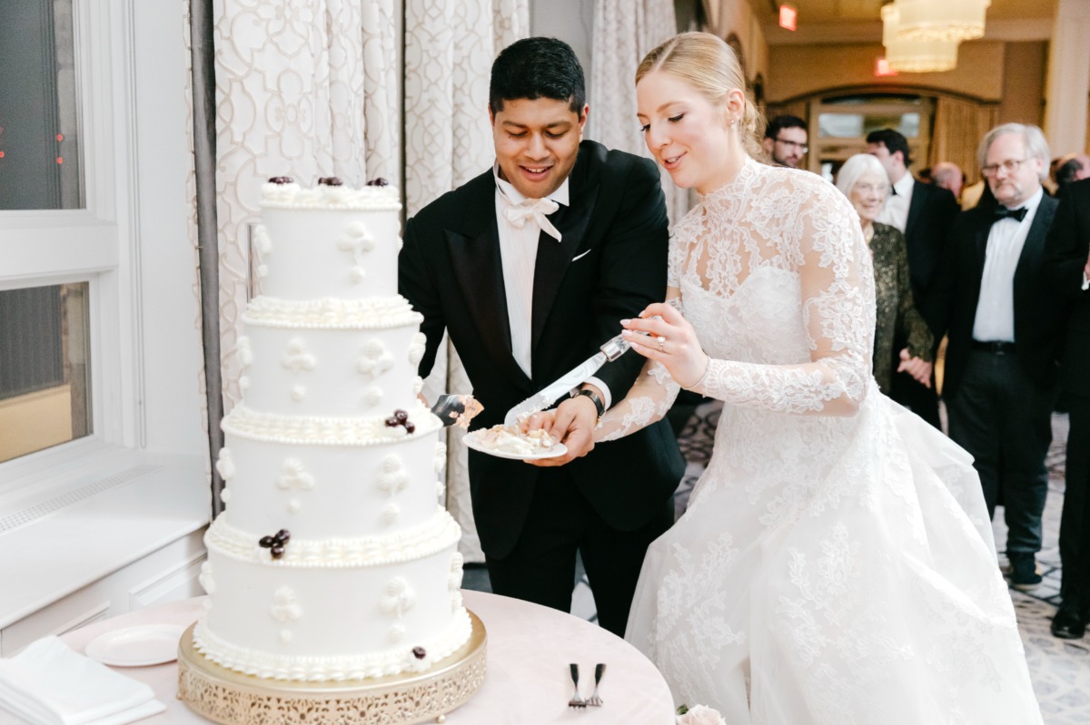 cake cutting photo ideas