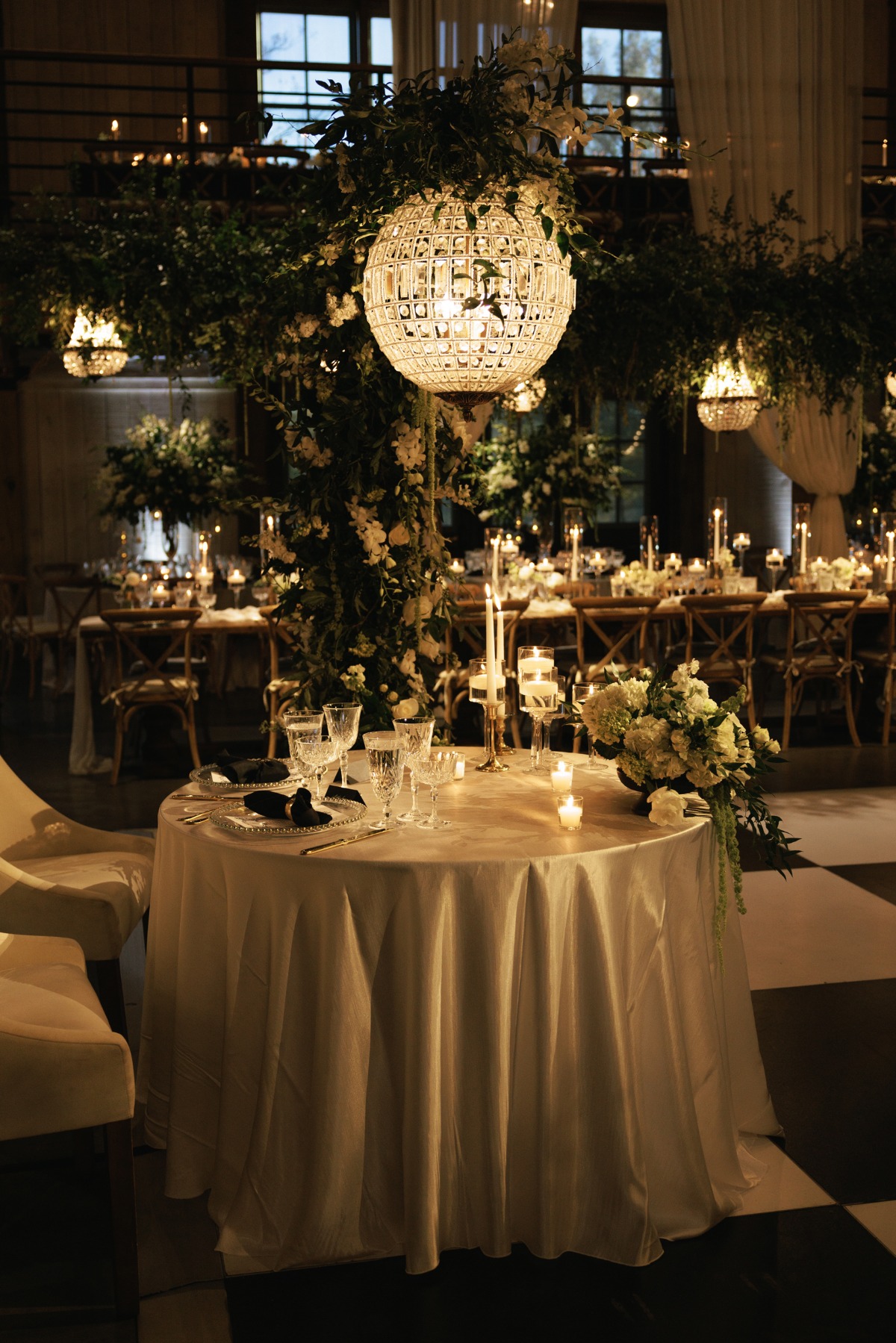 crystal and vine wedding decor