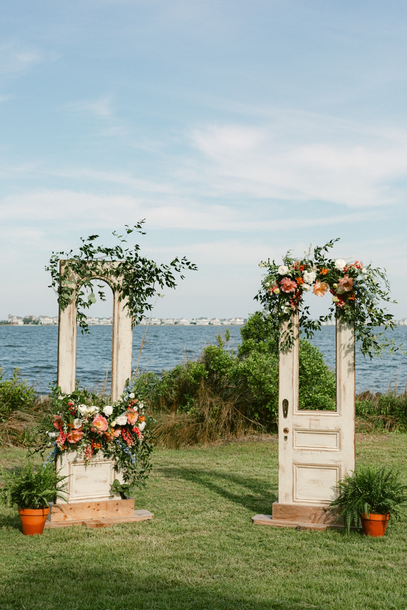 vintage wedding arch