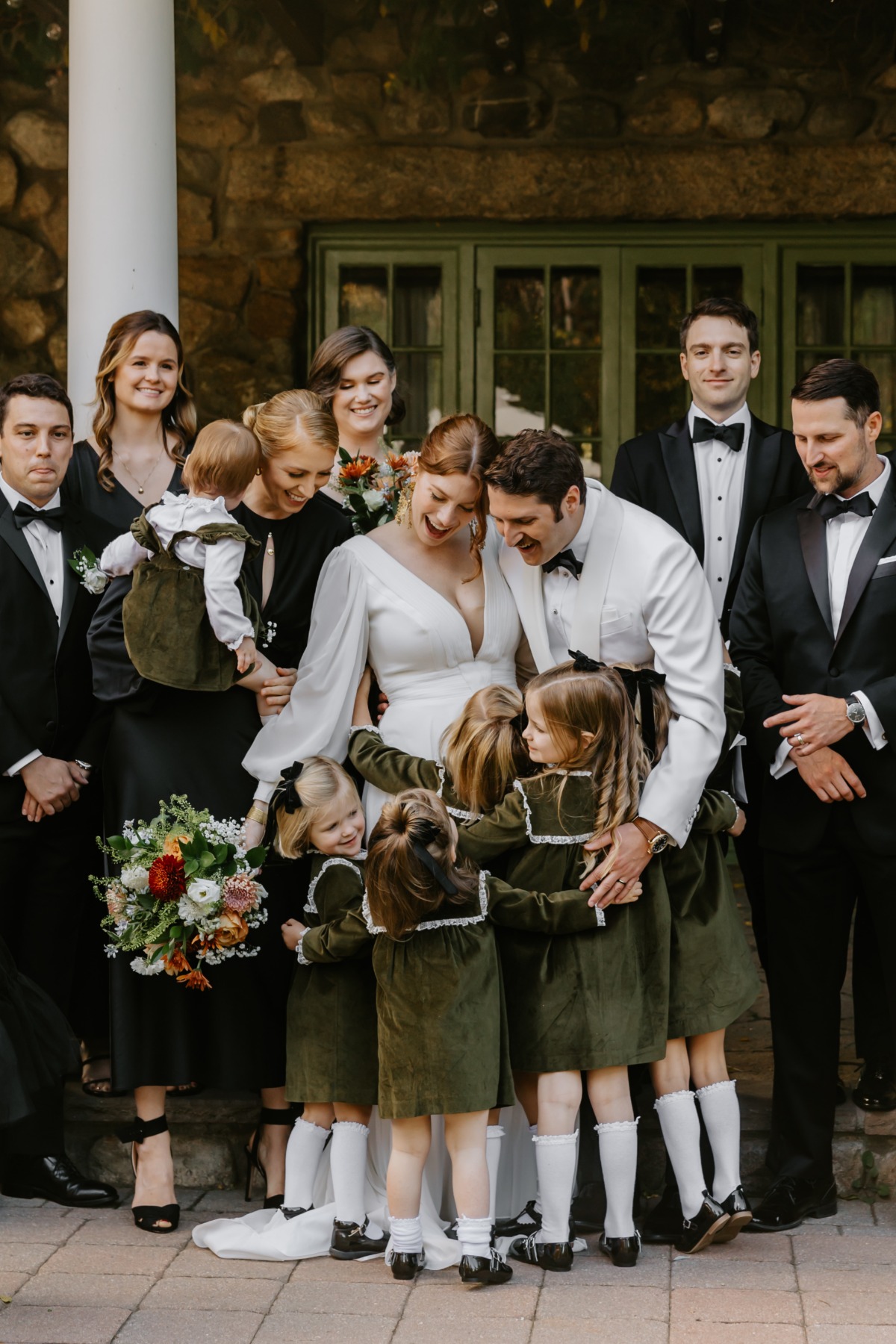 candid family photo ideas for wedding