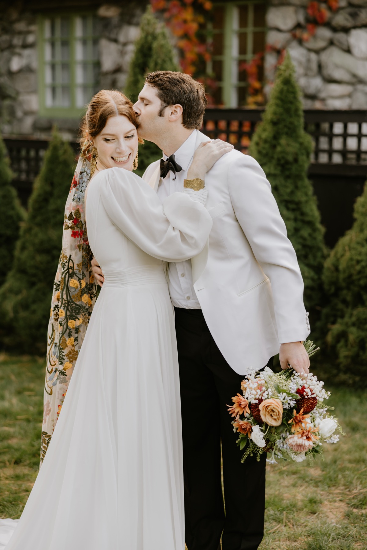 long sleeve chiffon wedding dress