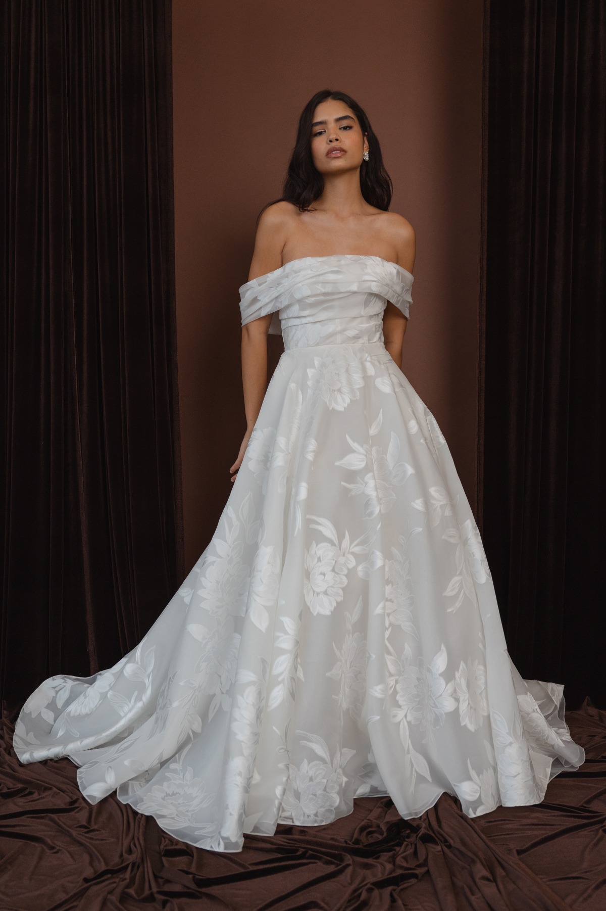 Bride in Lace Wedding Dress