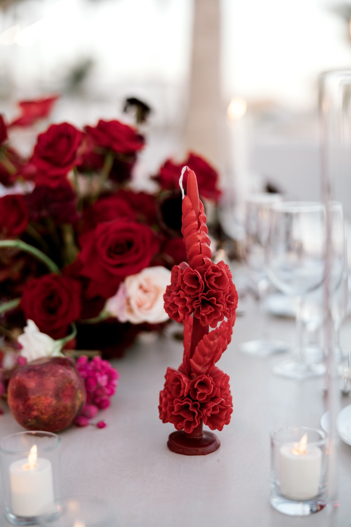floral candles for wedding decor