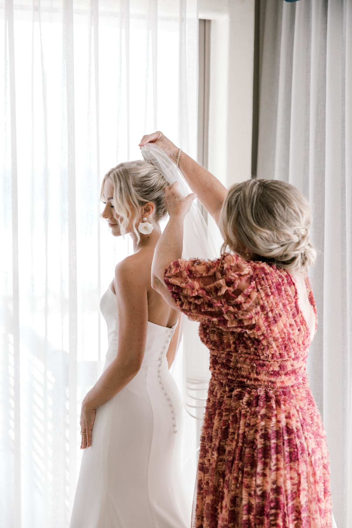 mother of the bride photo ideas
