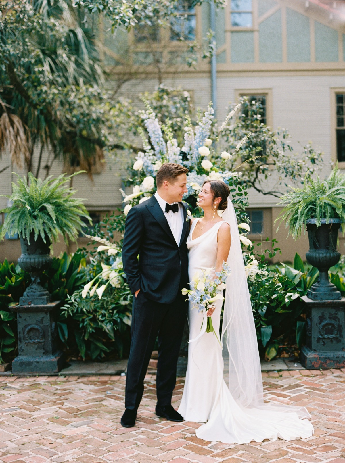 New Orleans clean editorial wedding
