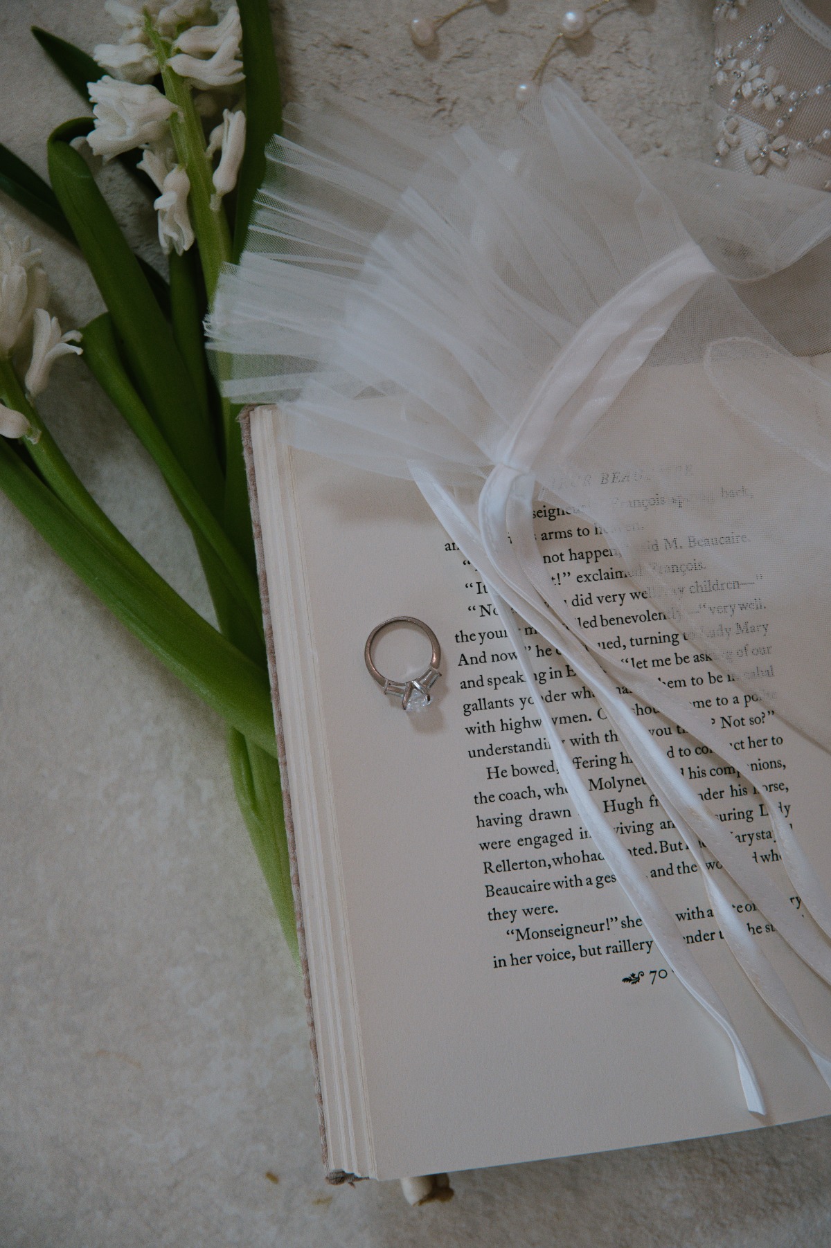 tulle bridal gloves