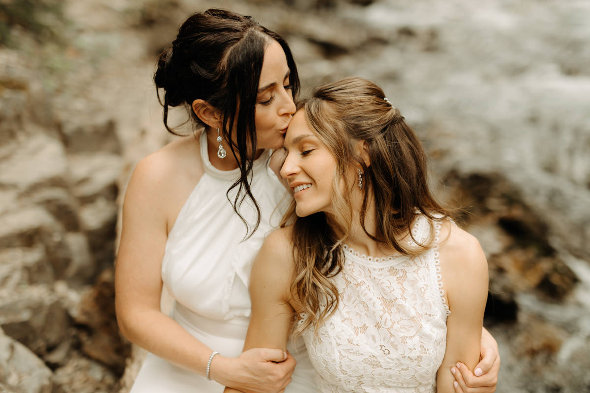 same_sex_elopement_amybluestar_34